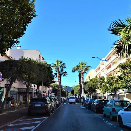 Apartment T2 Climatise A Cavalaire, Parking Prive, Proche Centre Et Plages, Balcon Au Calme - Fr-1-226b-110 Cavalaire-sur-Mer